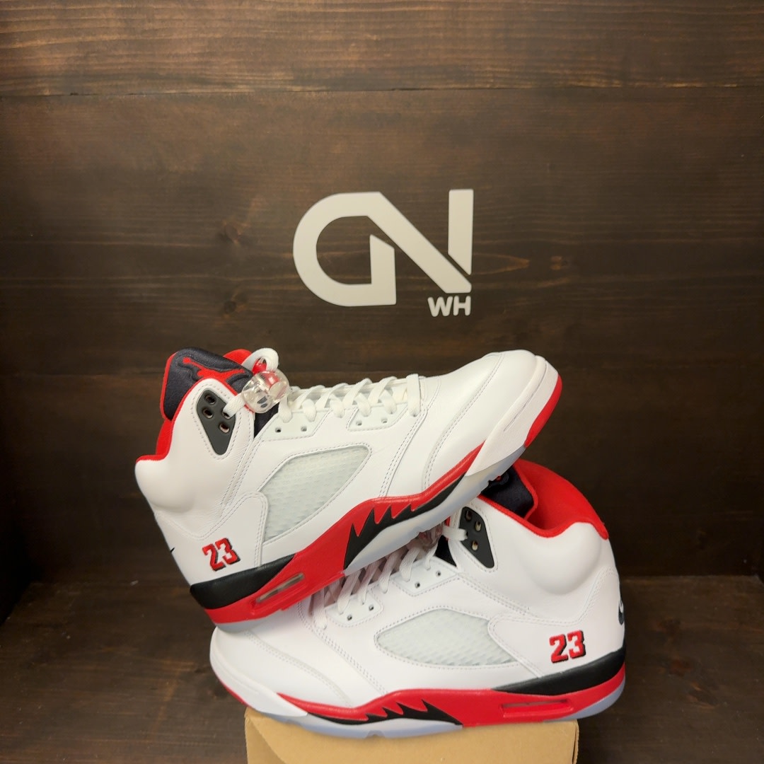 Jordan 5 Retro Fire Red Black Tongue (2025) Size 10 (Pre-Owned) - Image 1