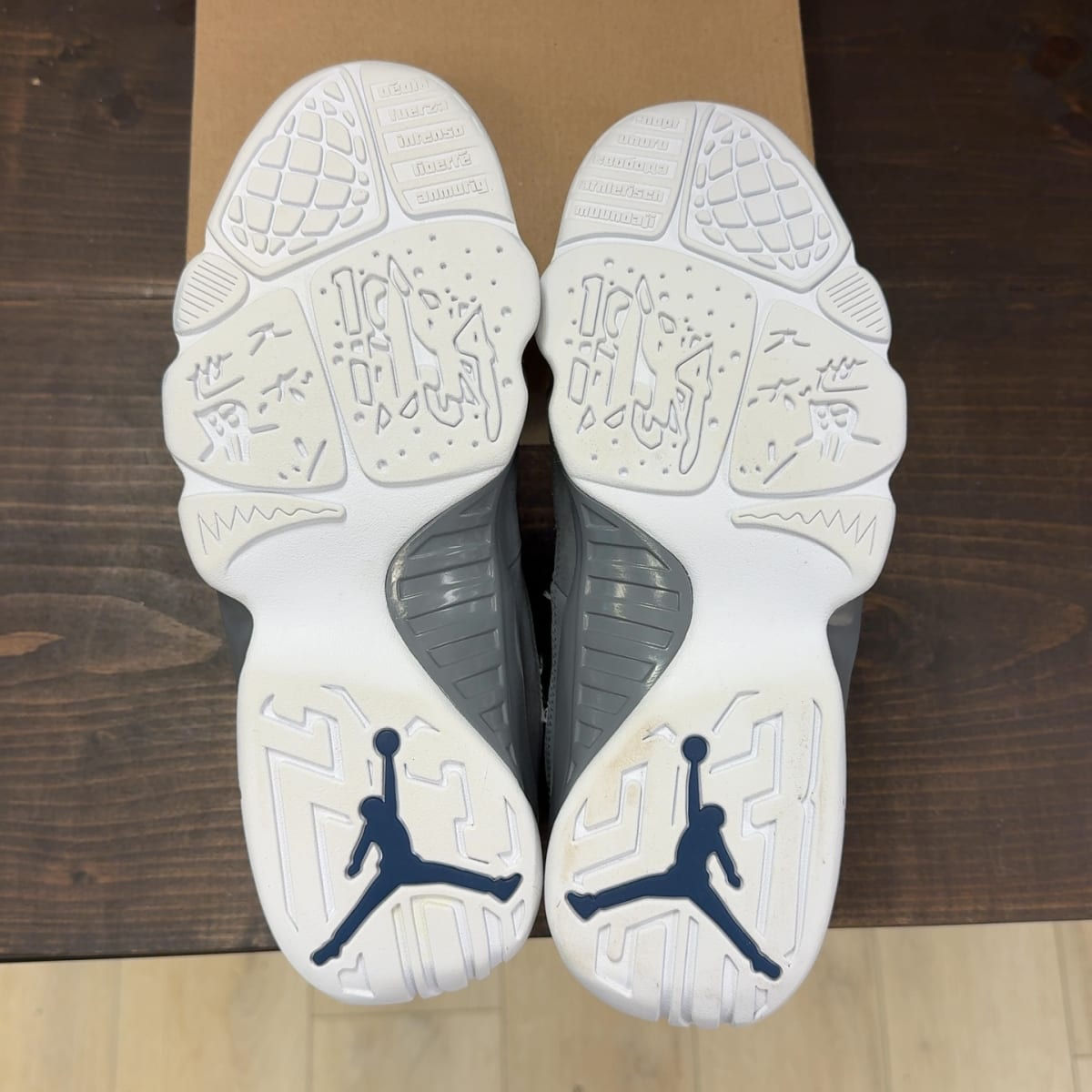 Jordan 9 Retro Flint Grey French Blue (2026) Size 10 (Pre-Owned) - aux