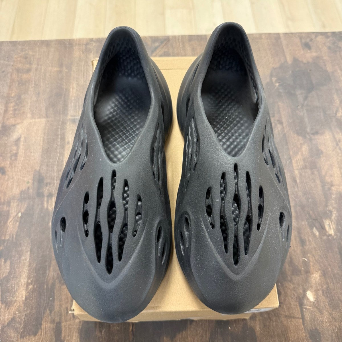 adidas Yeezy Foam RNR Onyx - Image 2