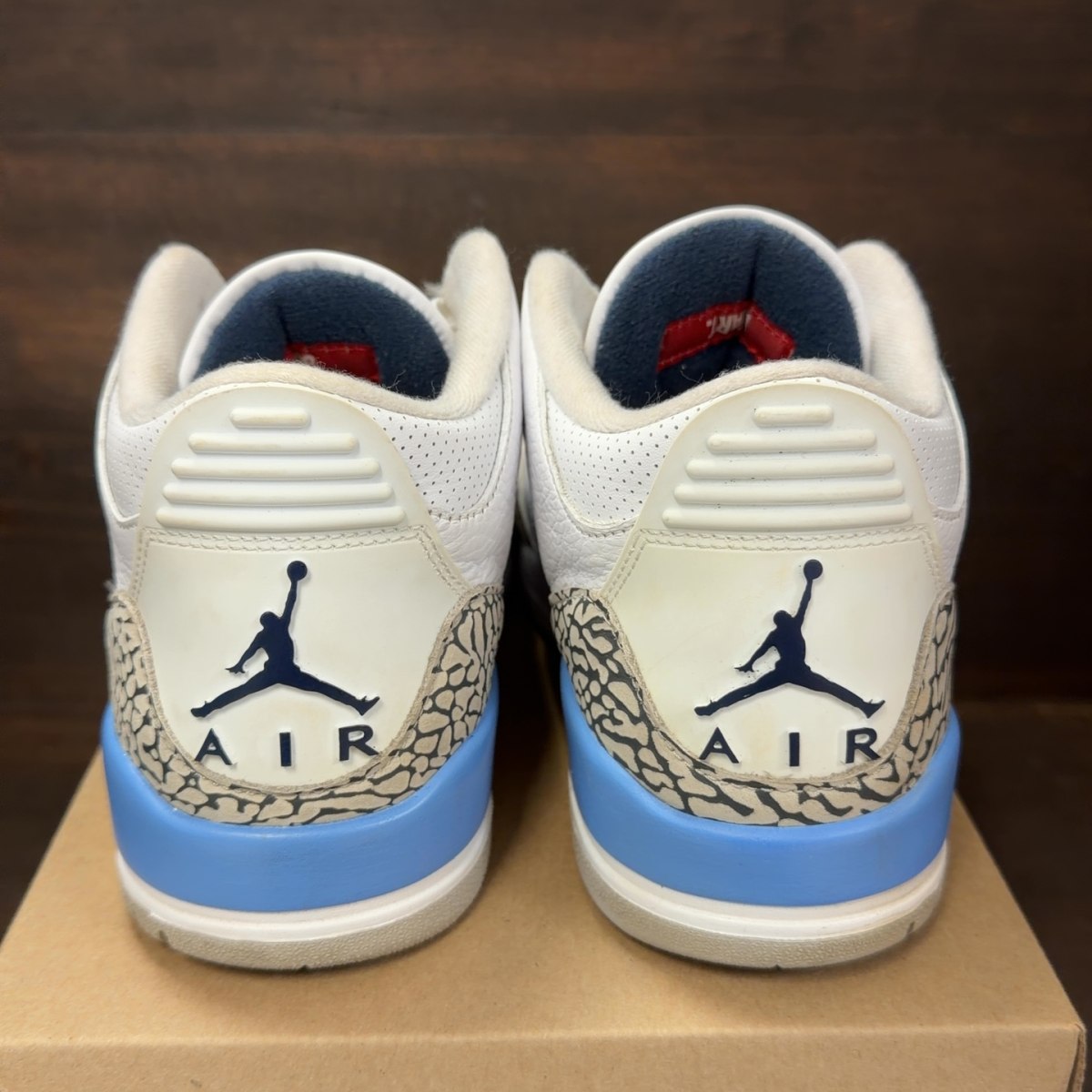 Jordan 3 Retro UNC (2020) Size 9 (Pre-Owned) - Image 4