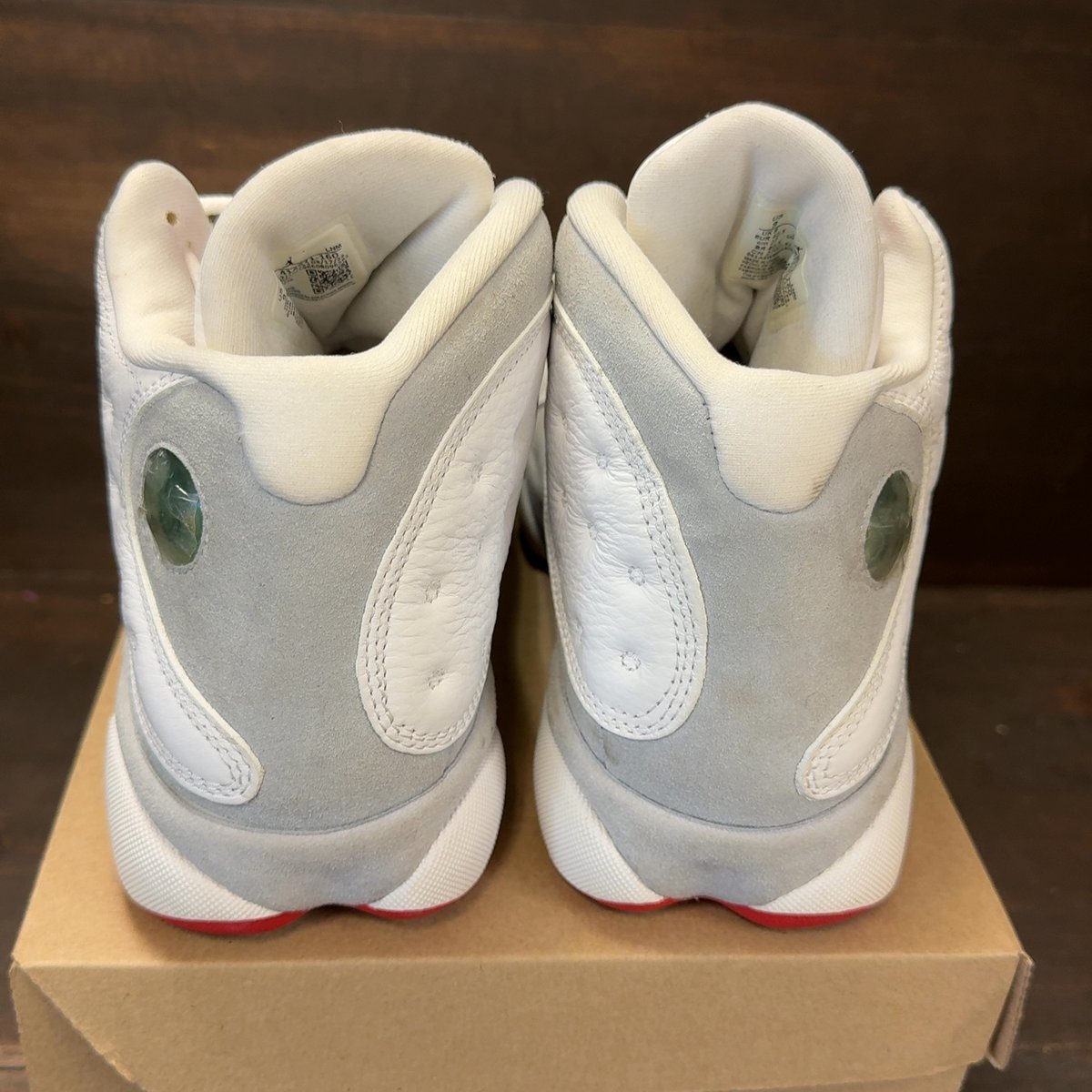 Jordan 13 Retro Wolf Grey Size 9 (Pre-Owned) - aux