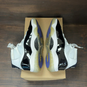 Jordan 11 Retro Concord (2018) Size 8 (Pre-Owned) - Image 6