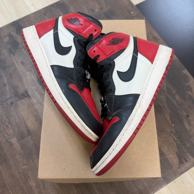 Jordan 1 Retro High Bred Toe (GS) Size 7Y (Pre-Owned) - Image 1