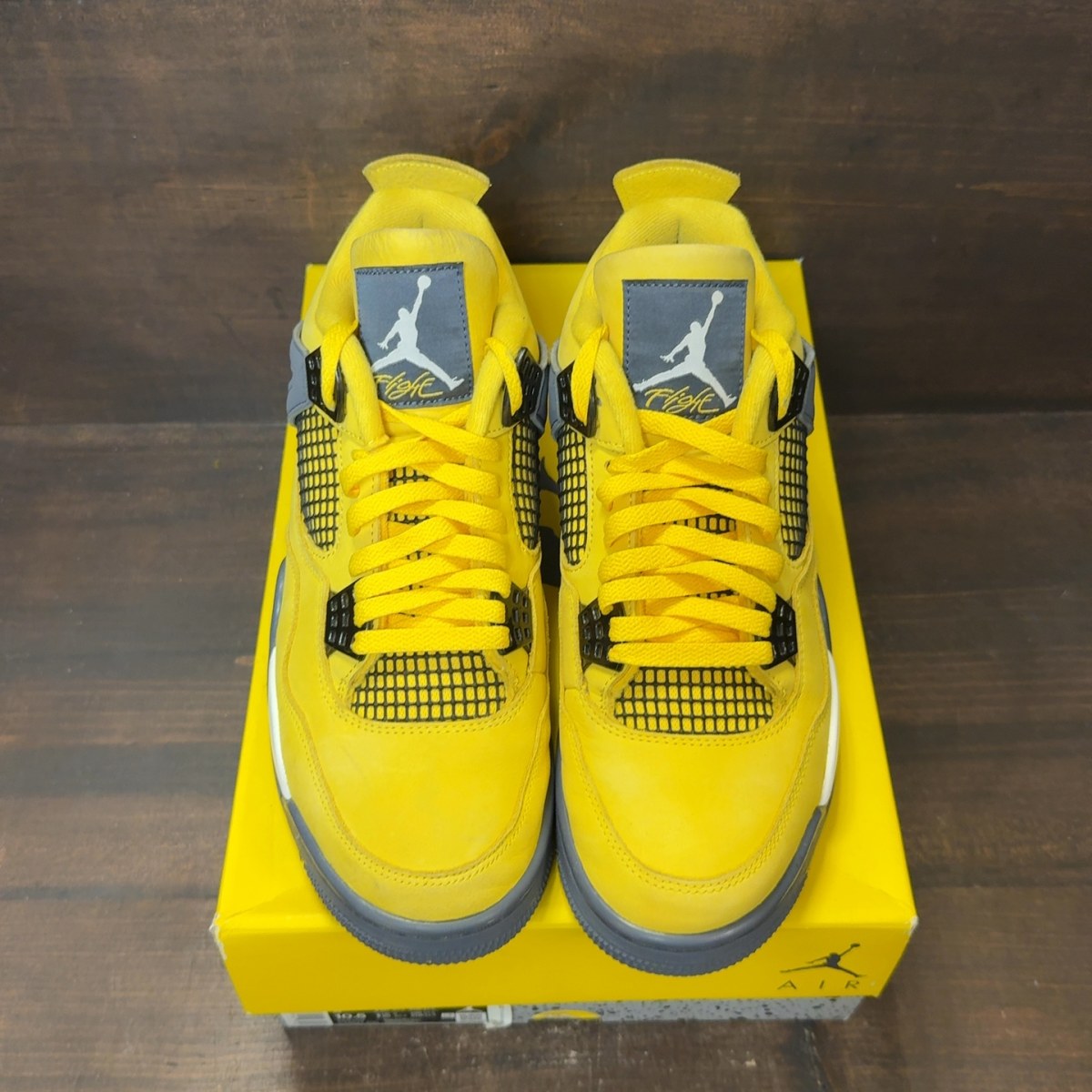 Jordan 4 Retro Lightning (2021) - Image 3
