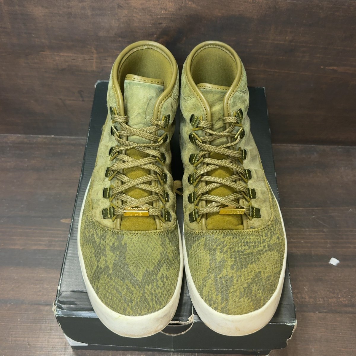 Jordan Westbrook Military Green Size 10 (Pre-Owned) - tag