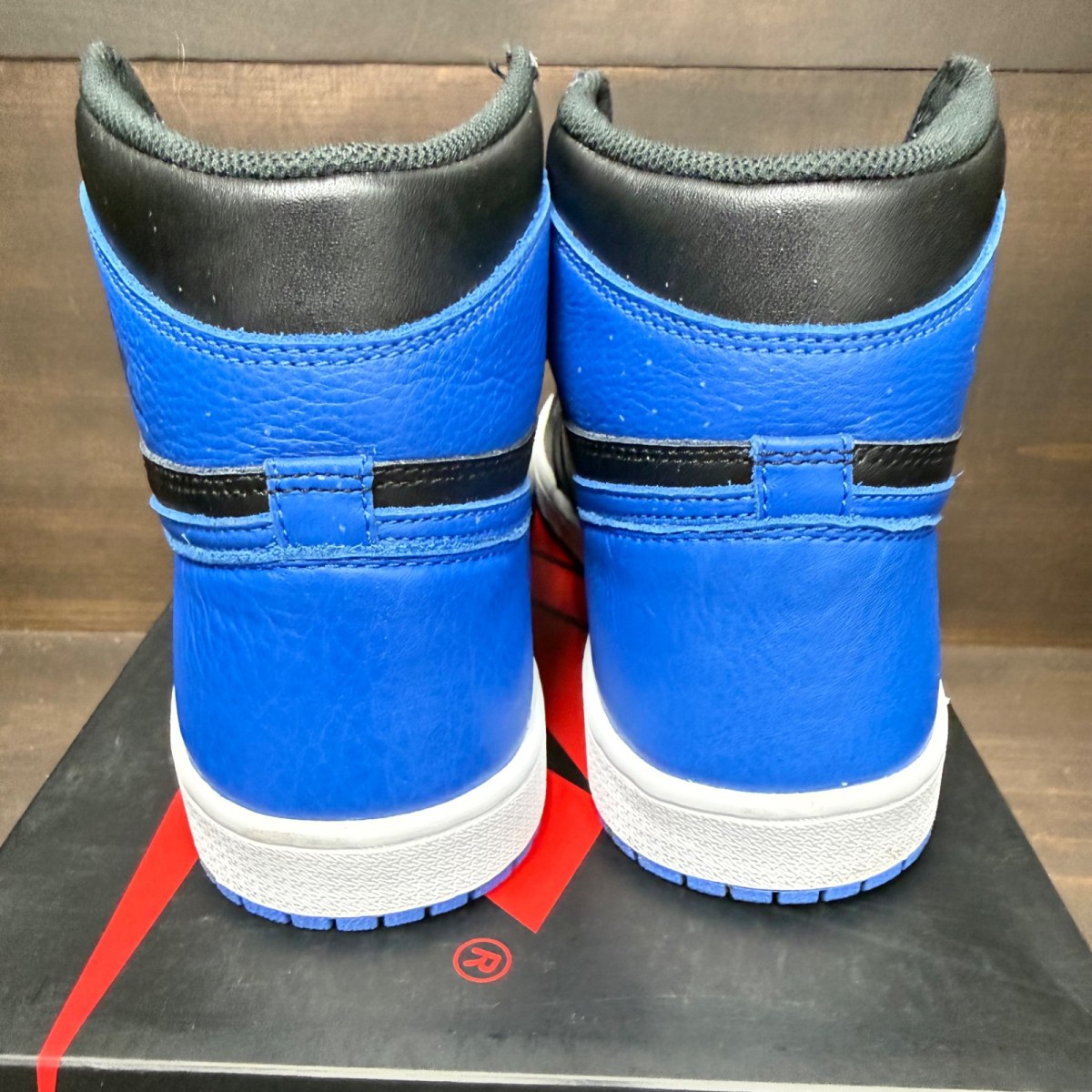 Jordan 1 Retro Royal (2017) - Image 5