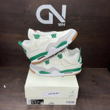 Jordan 4 Retro SB Pine Green Size 10 (Pre-Owned) - front