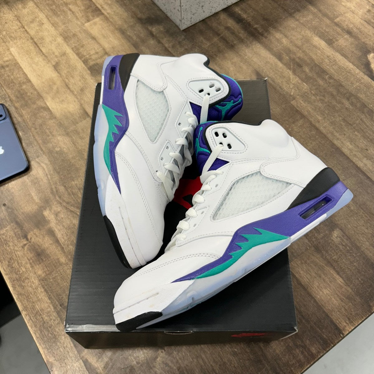 Jordan 5 Retro Grape (2025) - Image 1