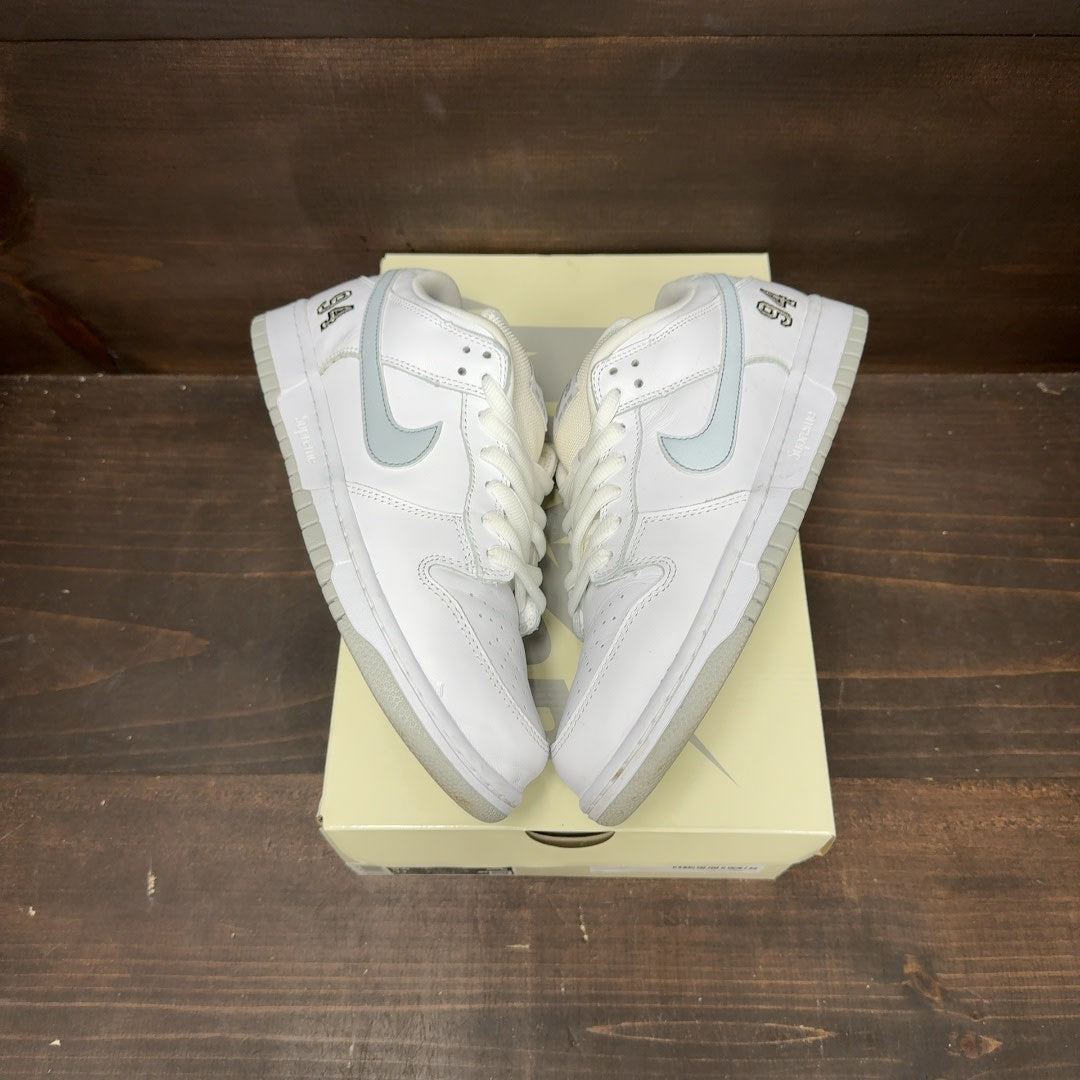 Nike SB Dunk Low Supreme 94 White Metallic Silver - Image 3