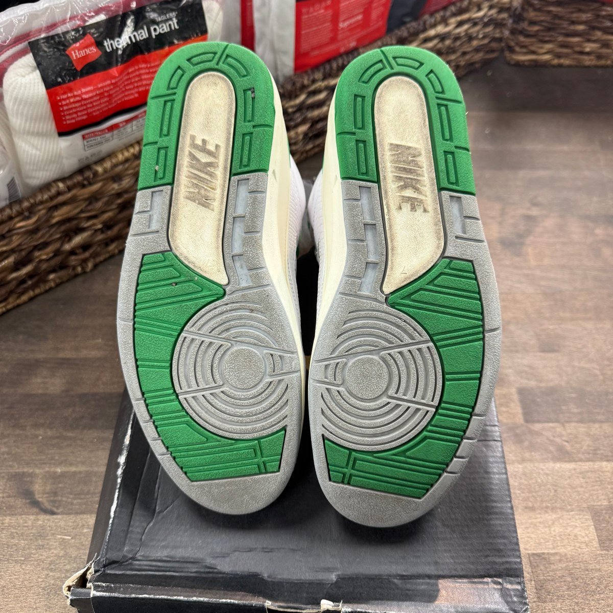 Jordan 2 Retro Lucky Green (GS) - Image 5