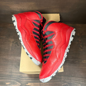 Jordan 10 Retro Bulls Over Broadway Size 11 (Pre-Owned) - Image 2