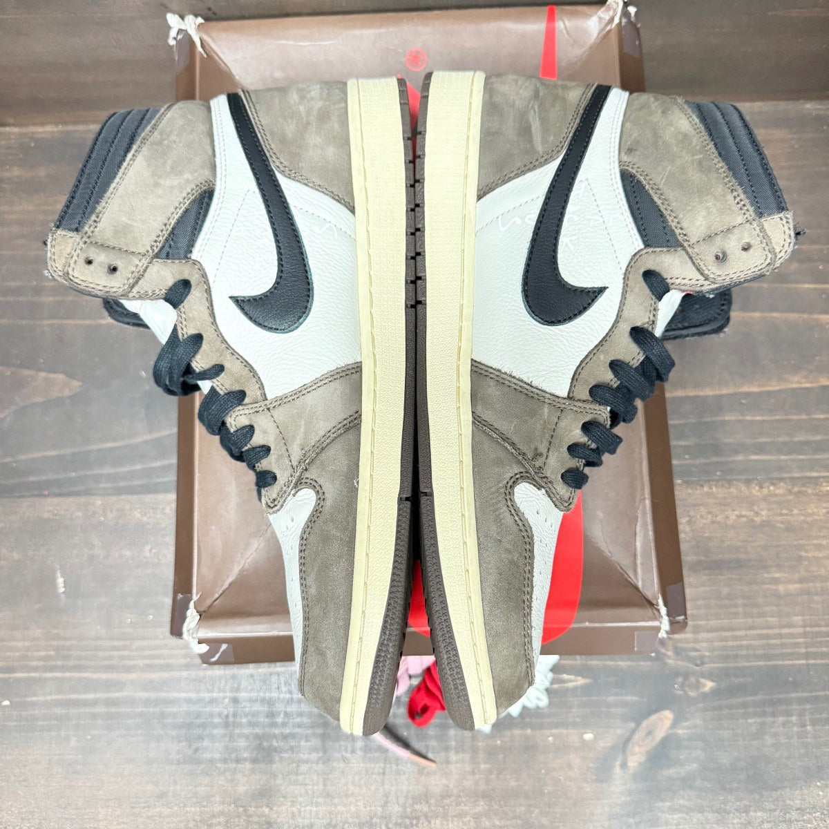Jordan 1 Retro High OG SP Travis Scott Mocha - Image 3