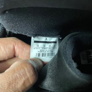 Jordan 11 Retro Cap and Gown Size 11 (Pre-Owned) - Image 7