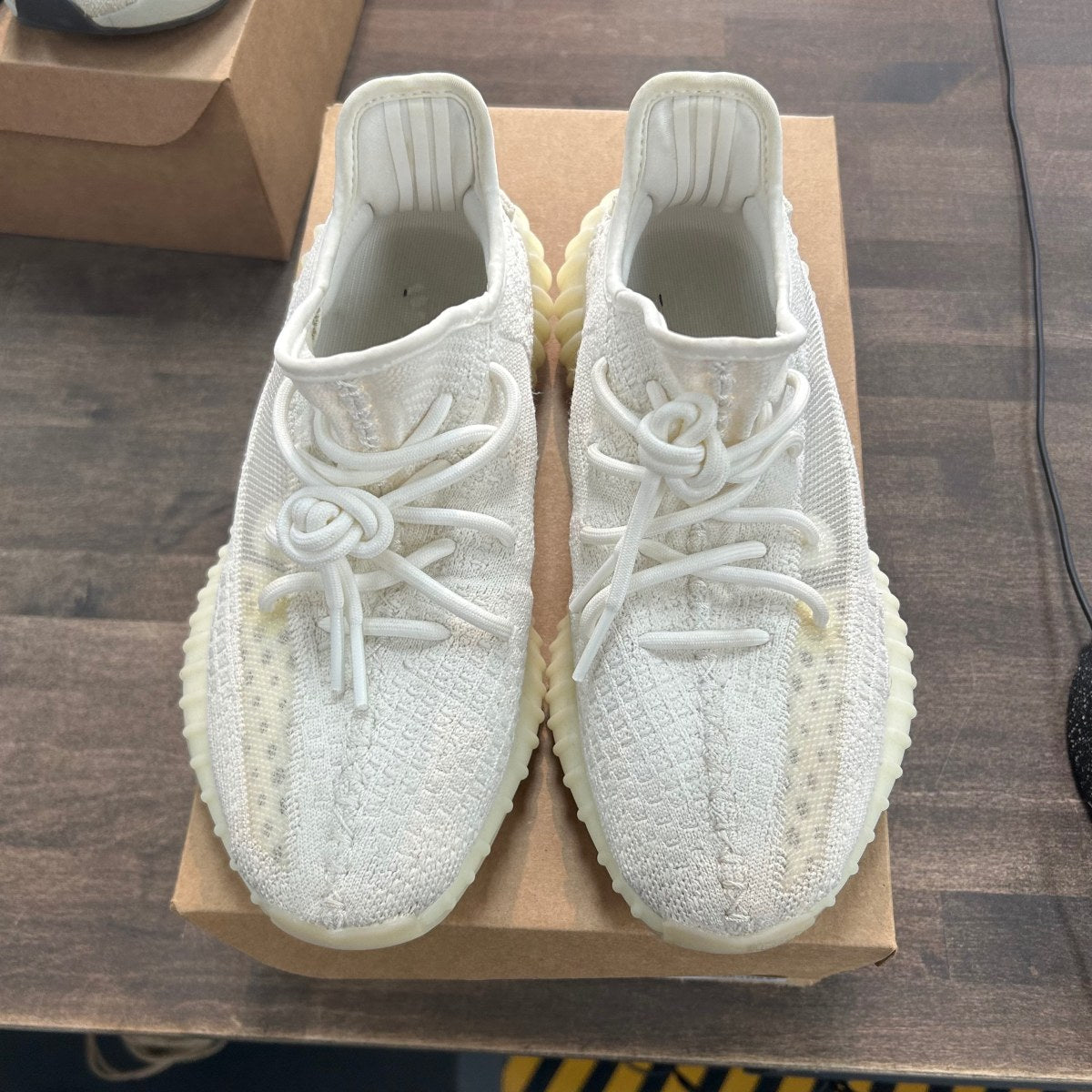 adidas Yeezy Boost 350 V2 Bone Size 7.5 (Pre-Owned) - Image 2