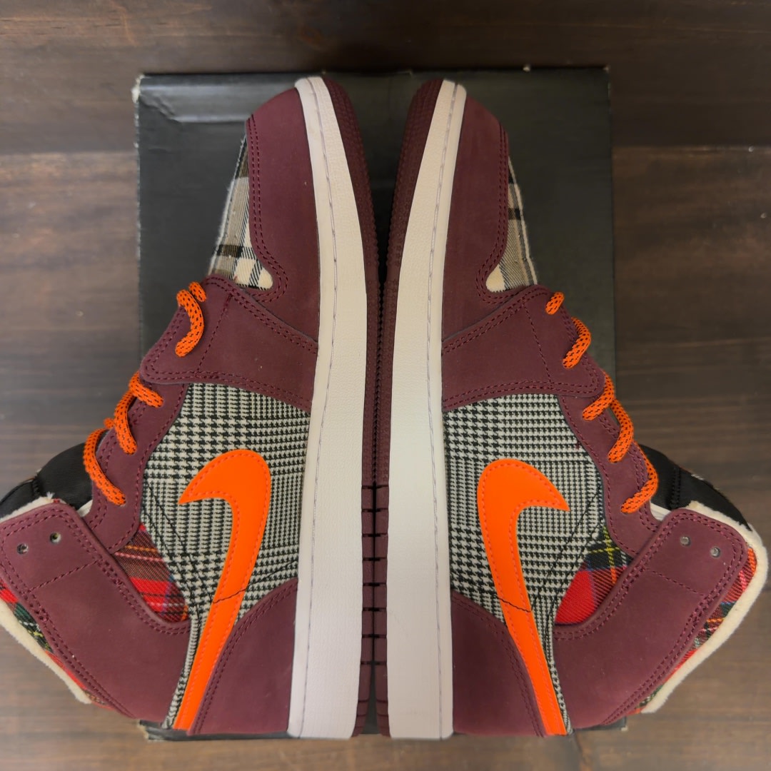 Jordan 1 Mid SE Plaid (GS) - Image 5