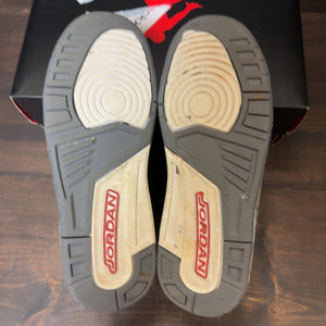 Jordan 3 Retro Cool Grey (2021) (GS) - Image 6