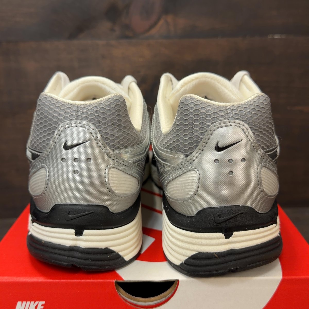 Nike P-6000 Metallic Silver Size 10.5 (Pre-Owned) - aux