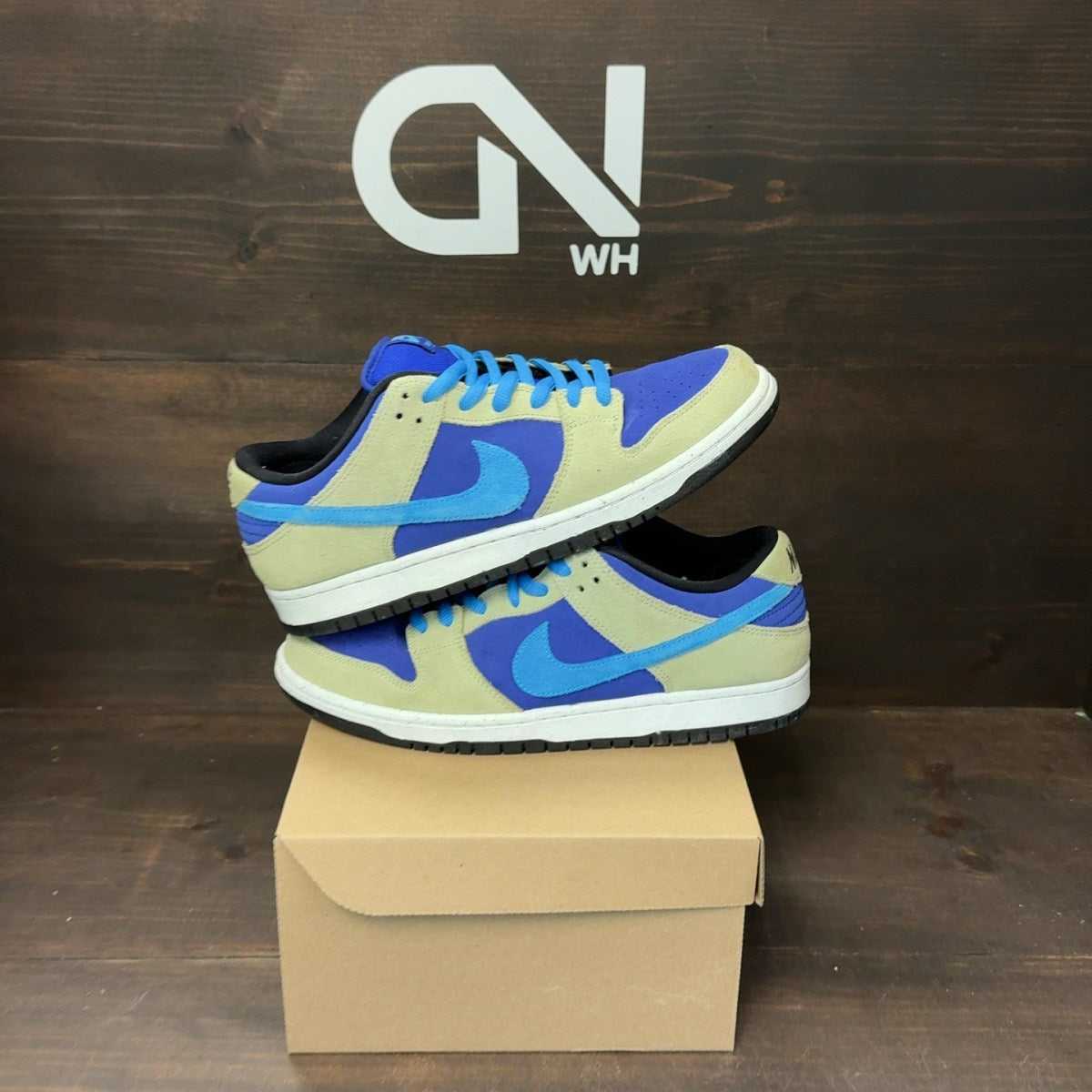 Nike SB Dunk Low ACG Celadon Size 9.5 (Pre-Owned) - Image 1