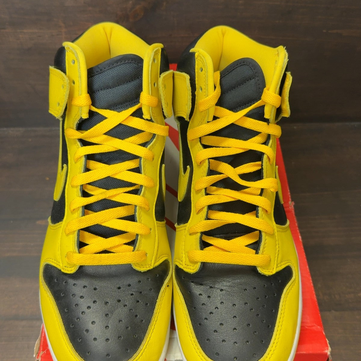 Nike Dunk High Iowa (2020) - Image 3