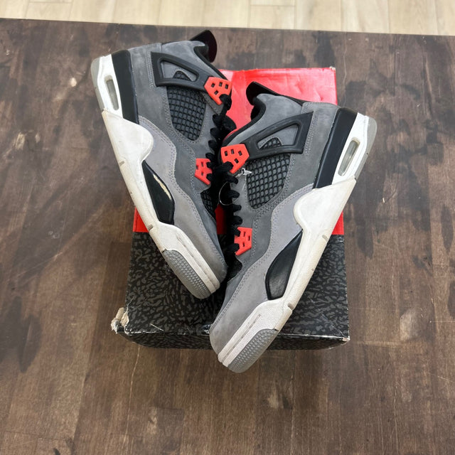 Jordan 4 Retro Infrared (GS) Size 6.5Y (Pre-Owned) - Image 1