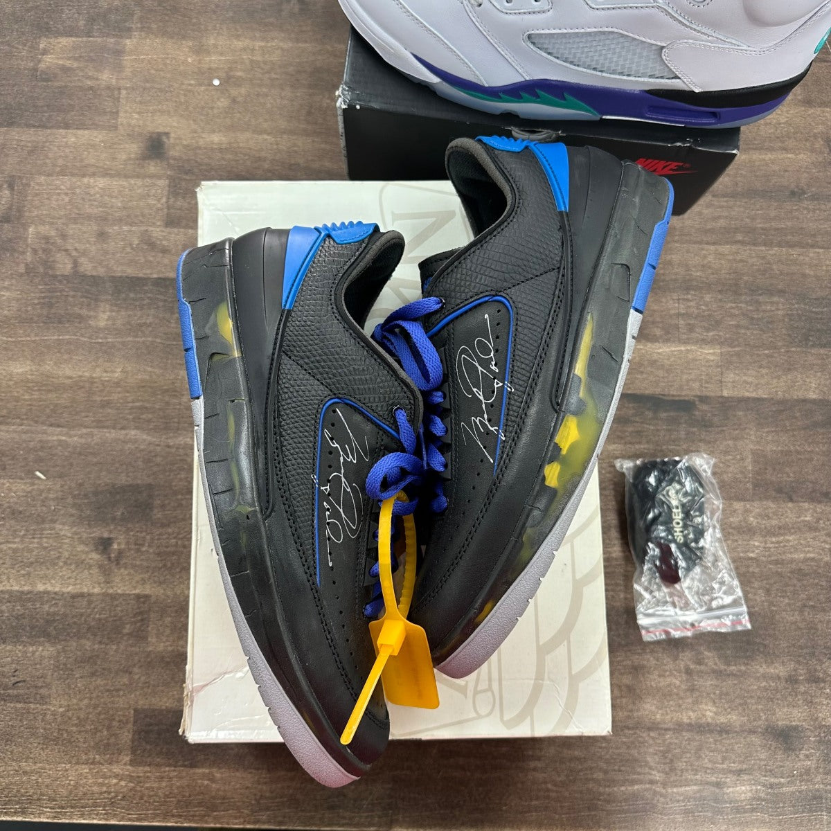 Jordan 2 Retro Low SP Off-White Black Blue Size 9.5 (Moderately Worn Pre-Owned)