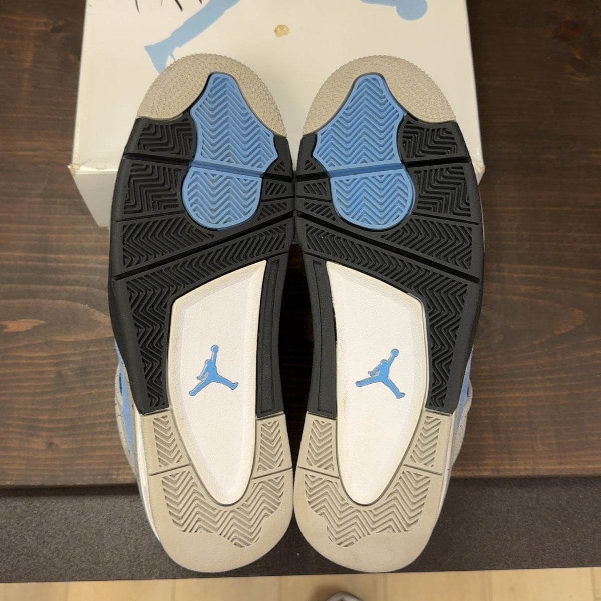 Jordan 4 Retro University Blue - Image 8