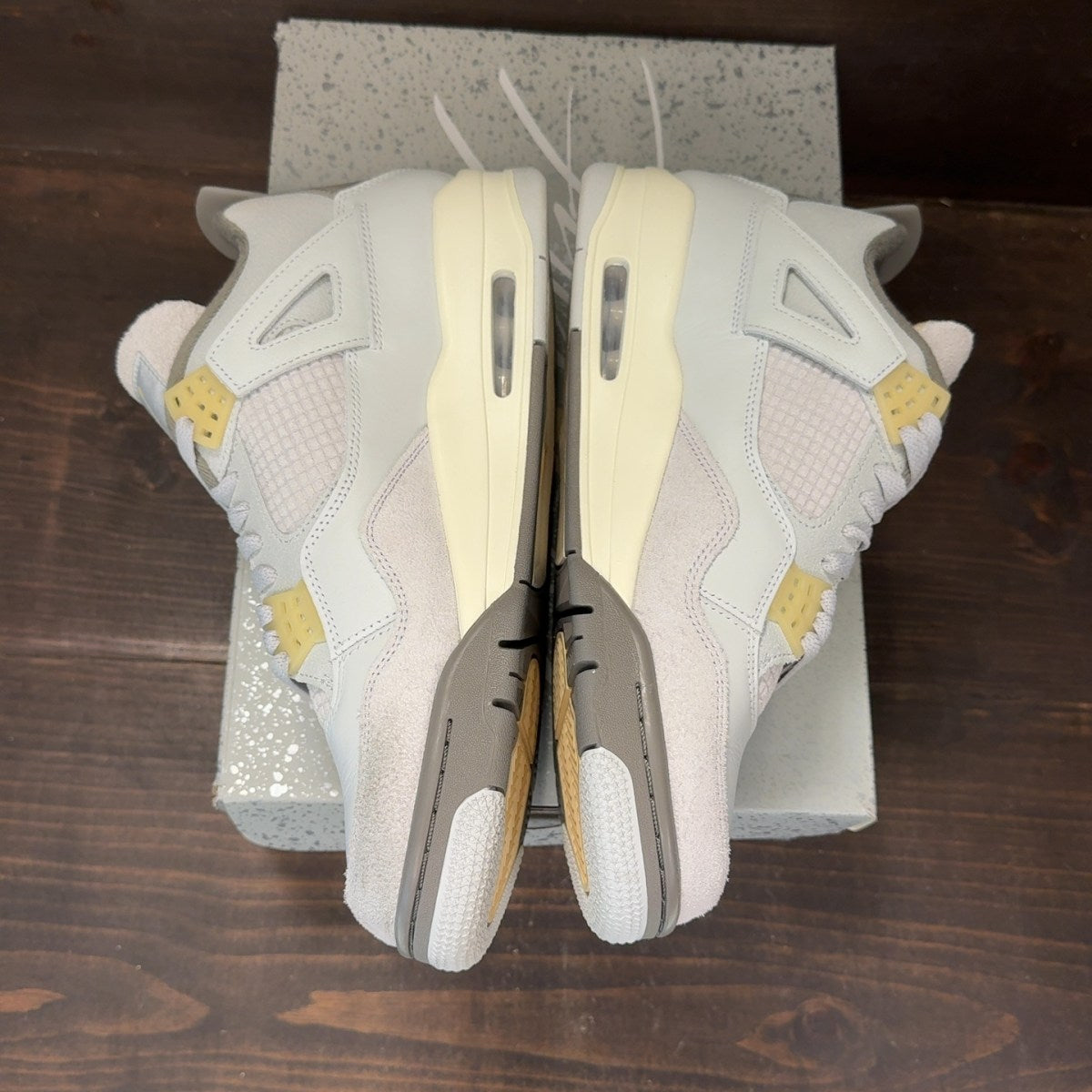 Jordan 4 Retro SE Craft Photon Dust - Image 4
