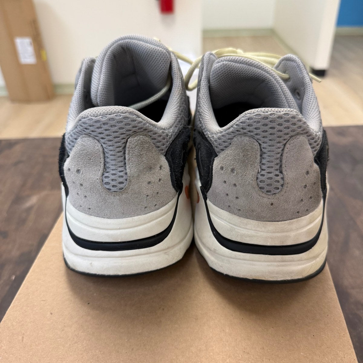 adidas Yeezy Boost 700 Wave Runner Size 12 (Pre-Owned) - Image 3