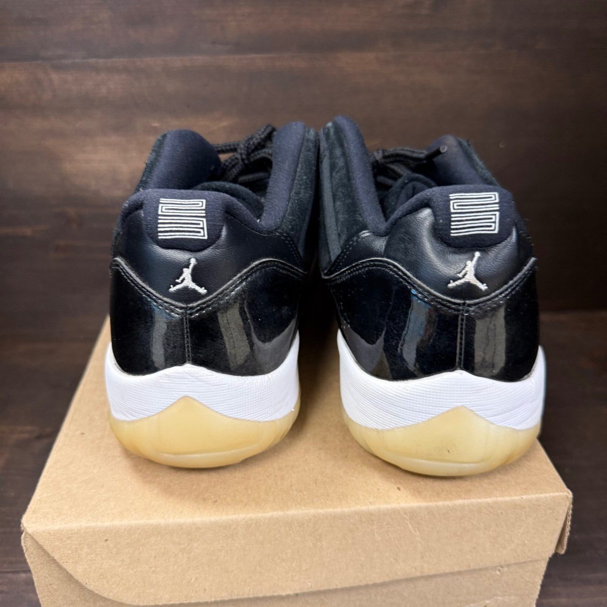 Jordan 11 Retro Low Barons Size 13 (Pre-Owned) - Image 4