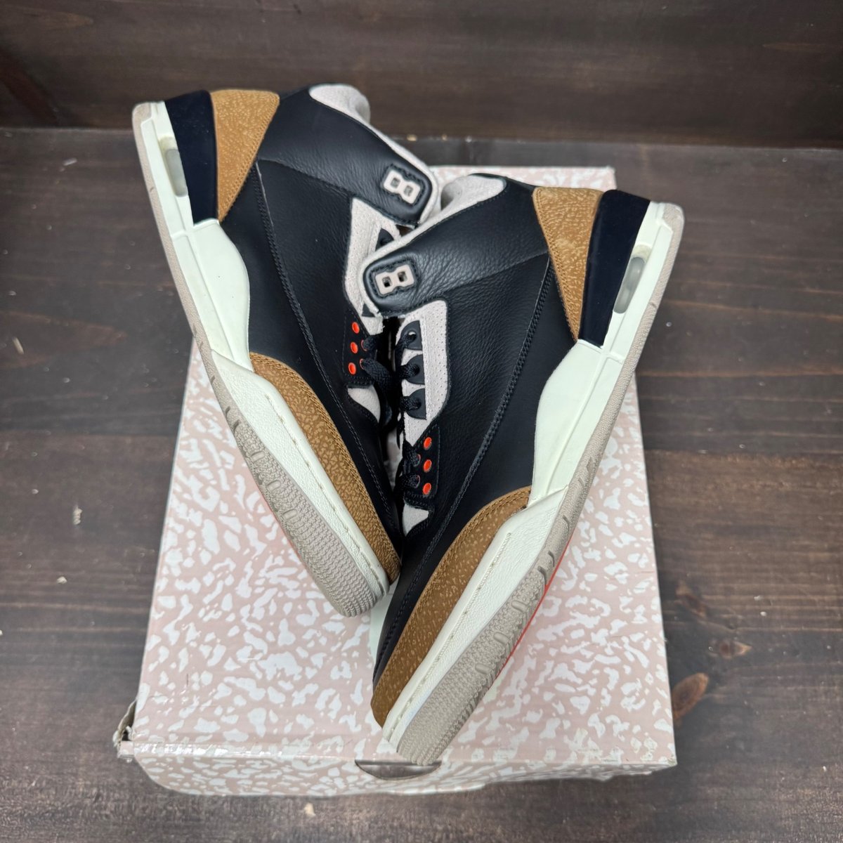 Jordan 3 Retro Desert Elephant Size 11 (Pre-Owned) - back