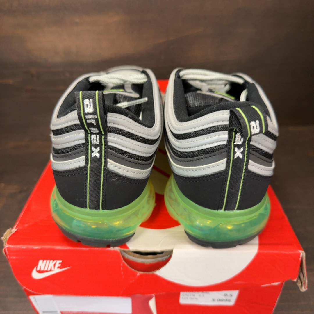 Nike Air VaporMax 97 Japan Size 9.5 (Pre-Owned) - Image 5