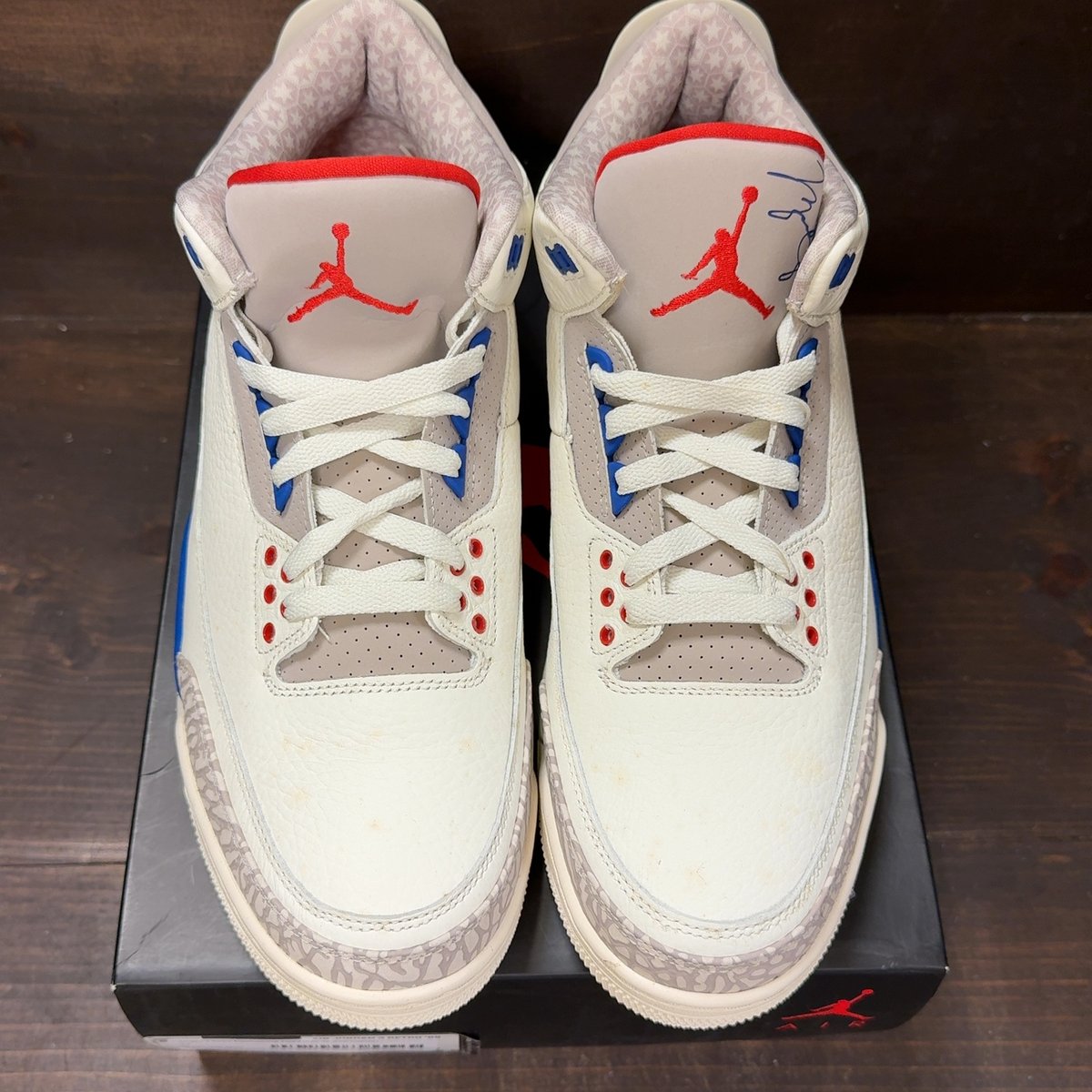 Jordan 3 Retro International Flight Size 12 (Pre-Owned) - tag