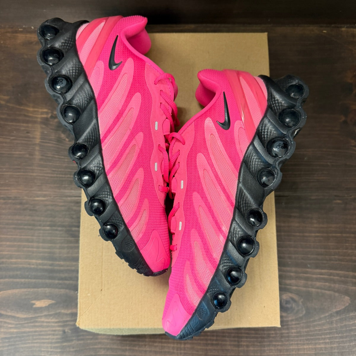 Nike Air Max Dn8 Hyper Pink Size 8.5W (Pre-Owned) - Image 2