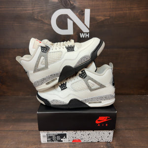 Jordan 4 Retro White Cement (2025) Size 7 (Pre-Owned)