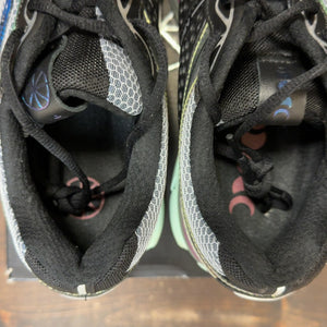 Saucony ProGrid Triumph 4 Winter Solstice Holographic Size 8.5 (Pre-Owned) - aux