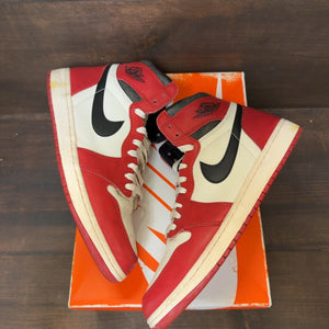 Jordan 1 Retro High OG Chicago Lost and Found - Image 2