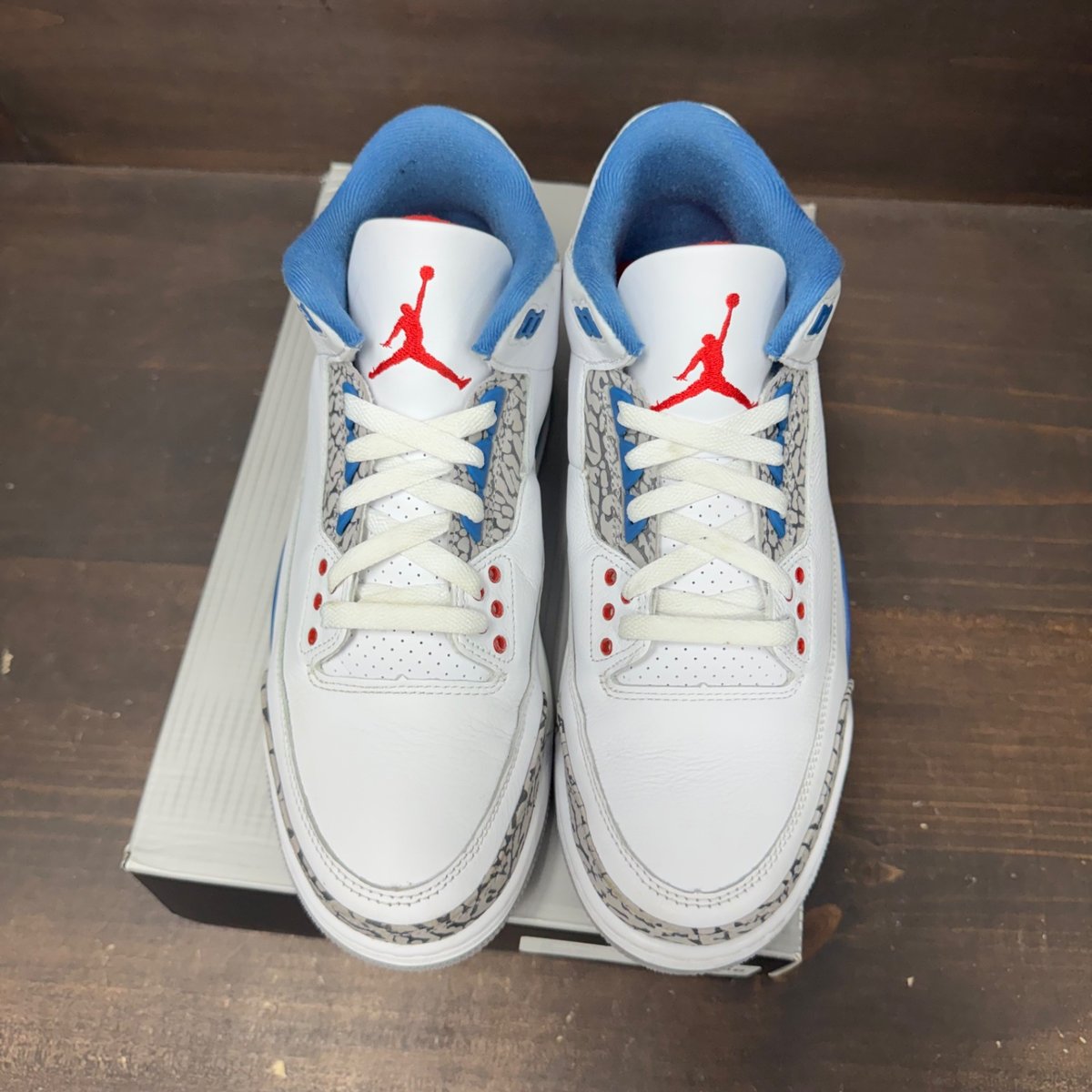 Jordan 3 Retro True Blue (2026) Size 9.5 (Pre-Owned) - side