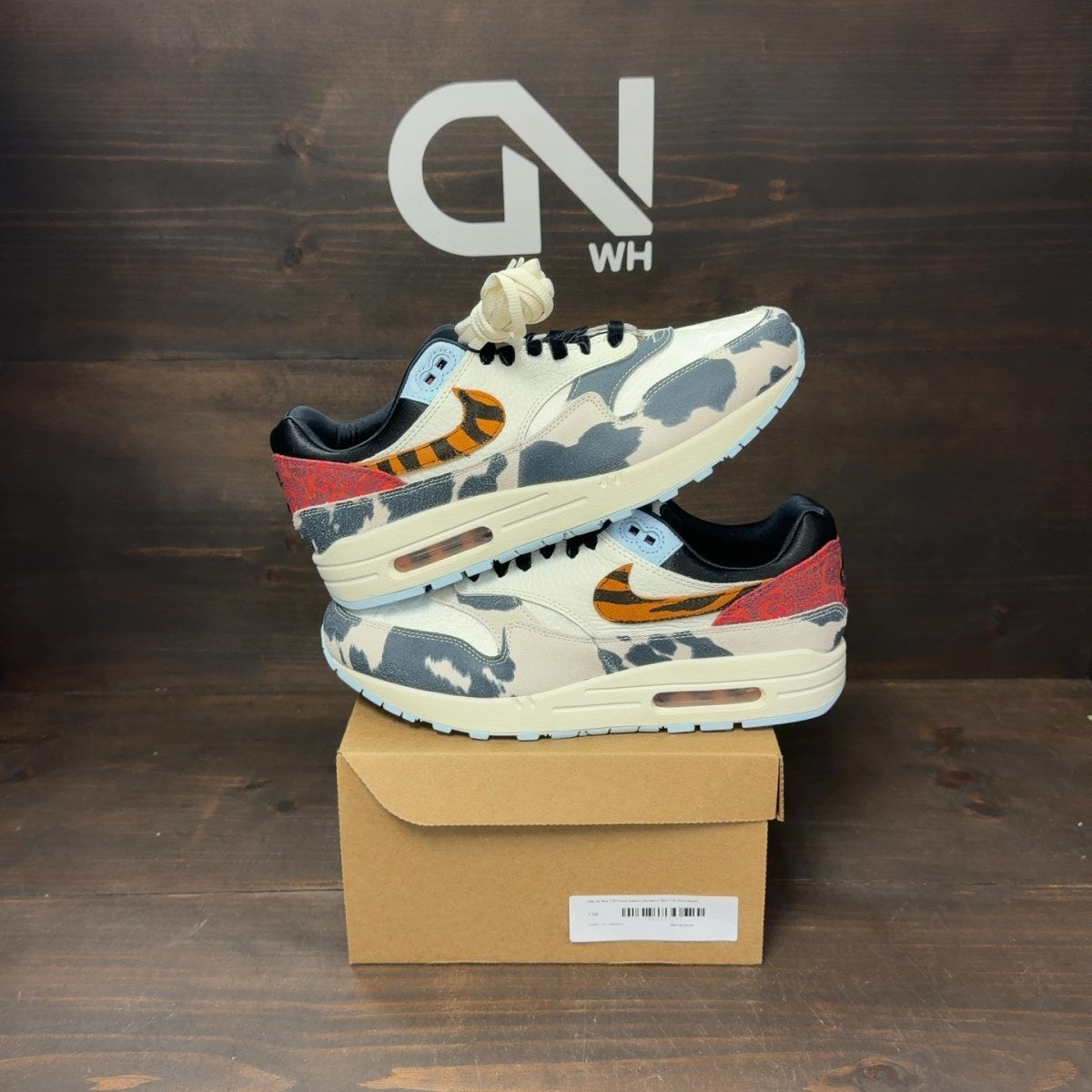 Nike Air Max 1 '87 Great Indoors (Women's) Size 11W (Pre-Owned) - Image 1