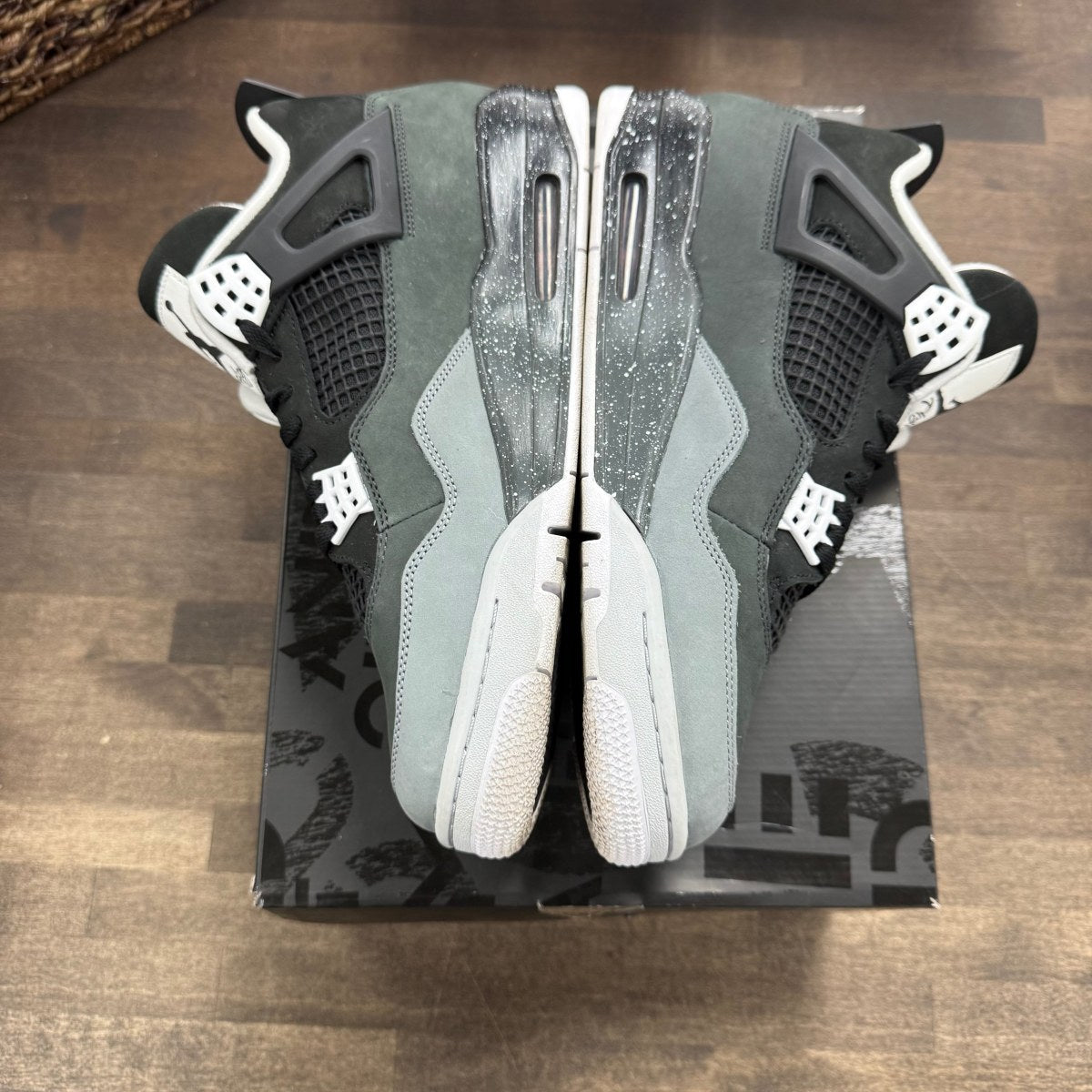 Jordan 4 Retro Fear (2024) - Image 2