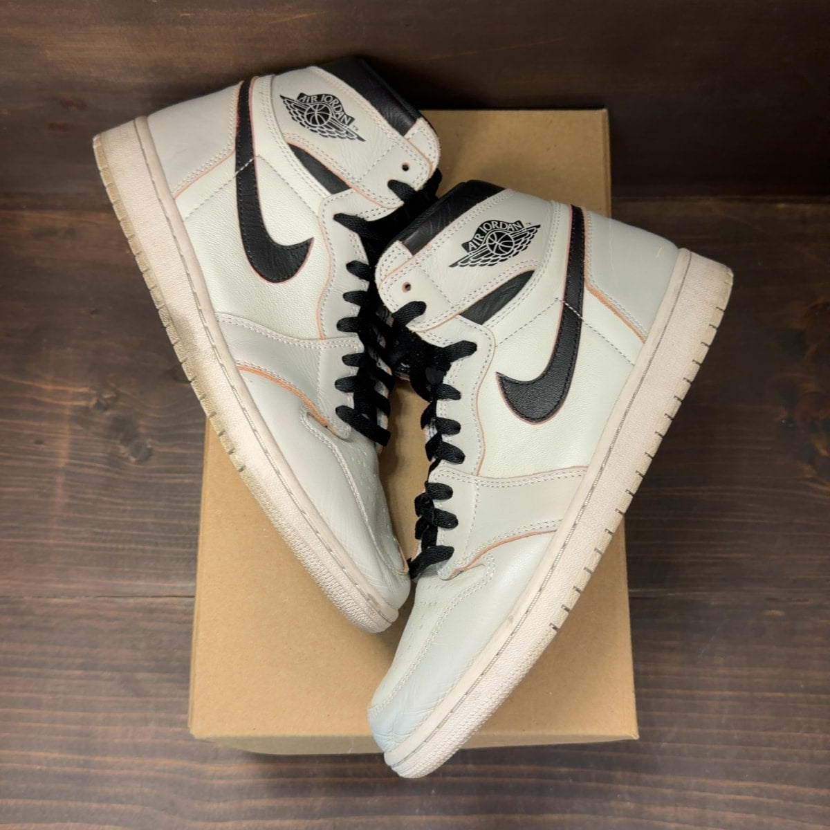 Jordan 1 Retro High OG Defiant SB NYC to Paris Size 10 (Pre-Owned) - Image 2