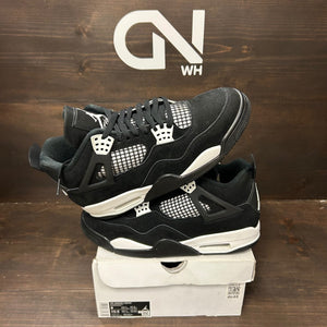 Jordan 4 Retro White Thunder - Image 1
