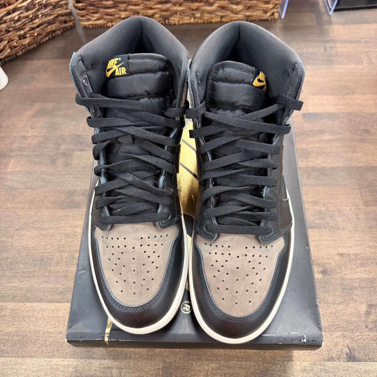Jordan 1 Retro High OG Palomino Size 11 (Pre-Owned) - Image 2