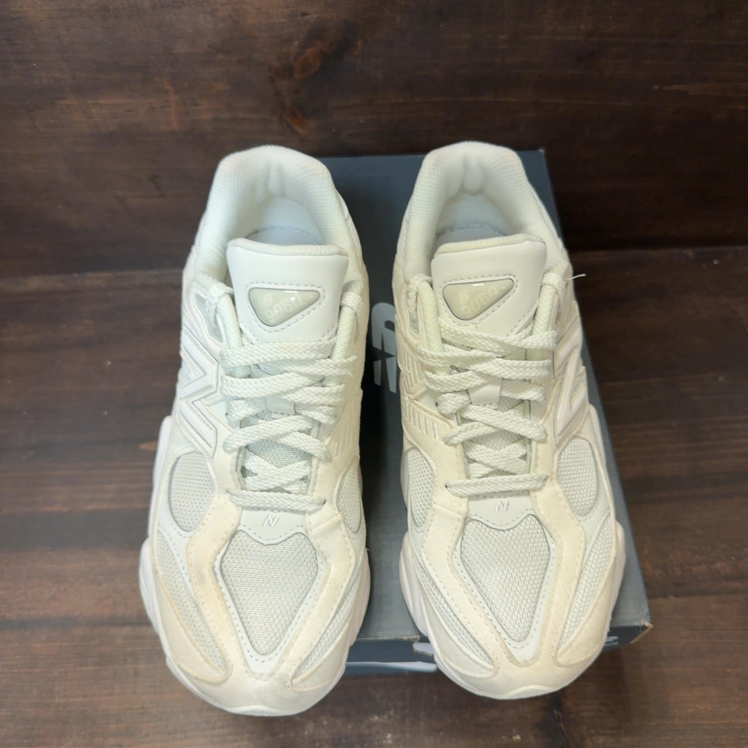 New Balance 9060 Reflection (GS) Size 6Y (Pre-Owned) - Image 3