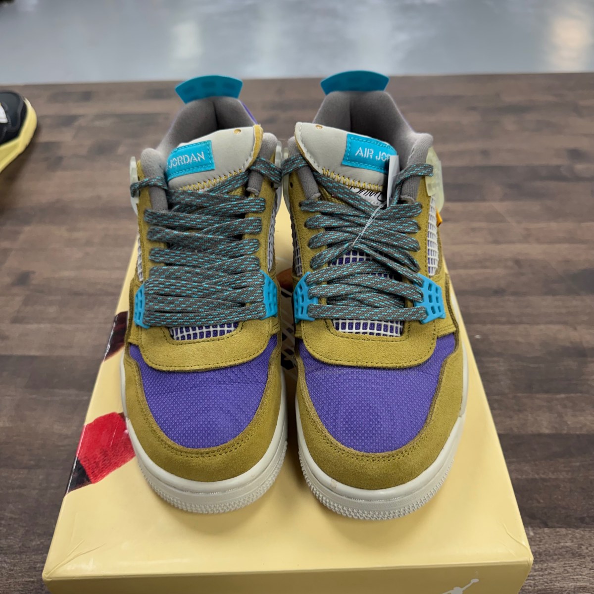 Jordan 4 Retro SP 30th Anniversary Union Desert Moss - Image 3