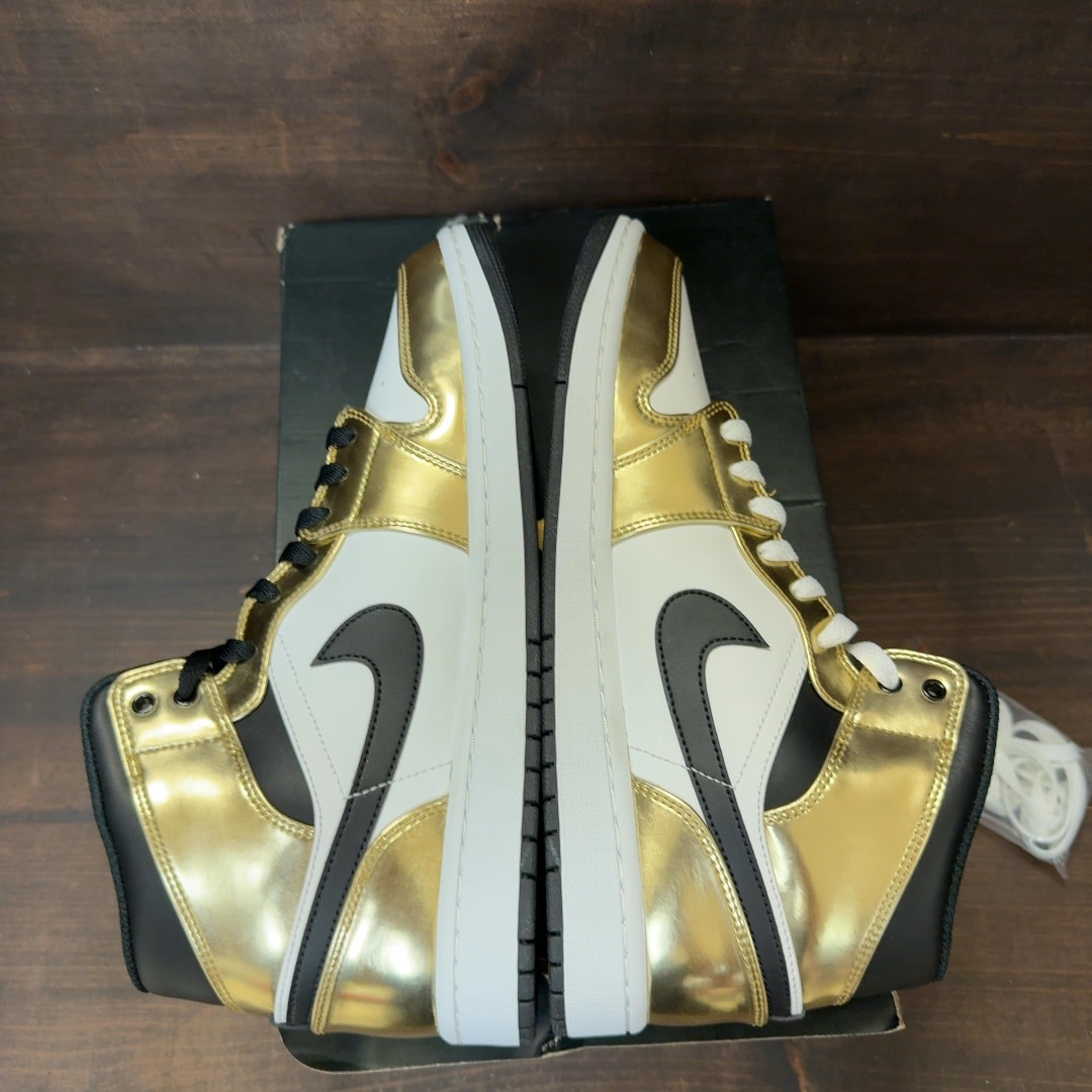 Jordan 1 Mid Metallic Gold Black White - Image 6