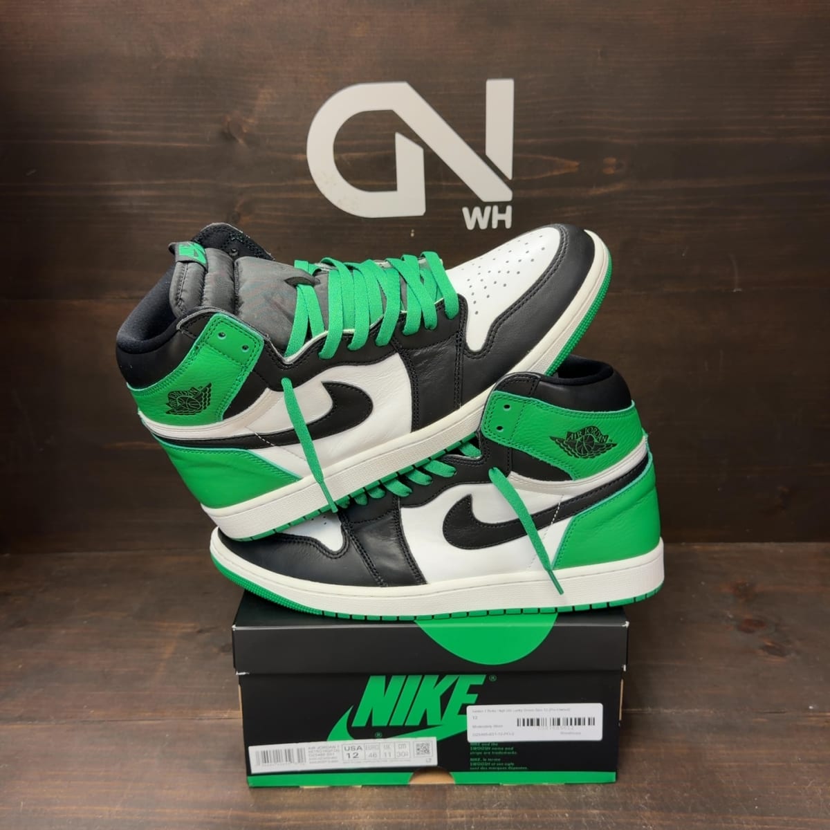 Jordan 1 Retro High OG Lucky Green Size 12 (Pre-Owned) - front