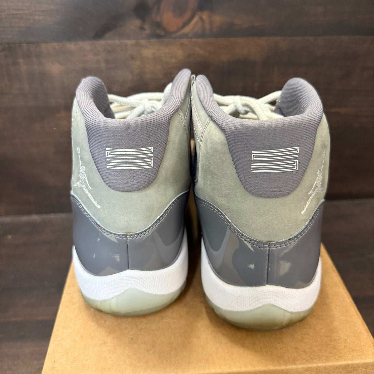 Jordan 11 Retro Cool Grey (2021) (GS) Size 7Y (Pre-Owned) - Image 3