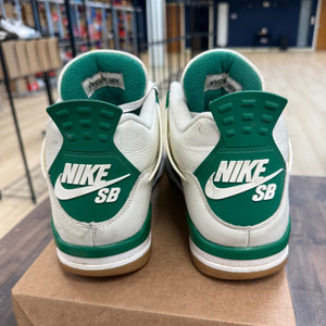 Jordan 4 Retro SB Pine Green Size 12 (Pre-Owned) - Image 3
