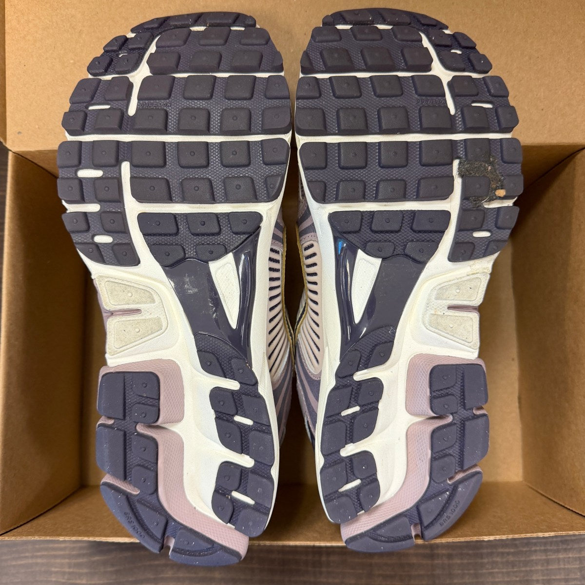 Nike Zoom Vomero 5 Platinum Violet Size 9 (Pre-Owned) - Image 7