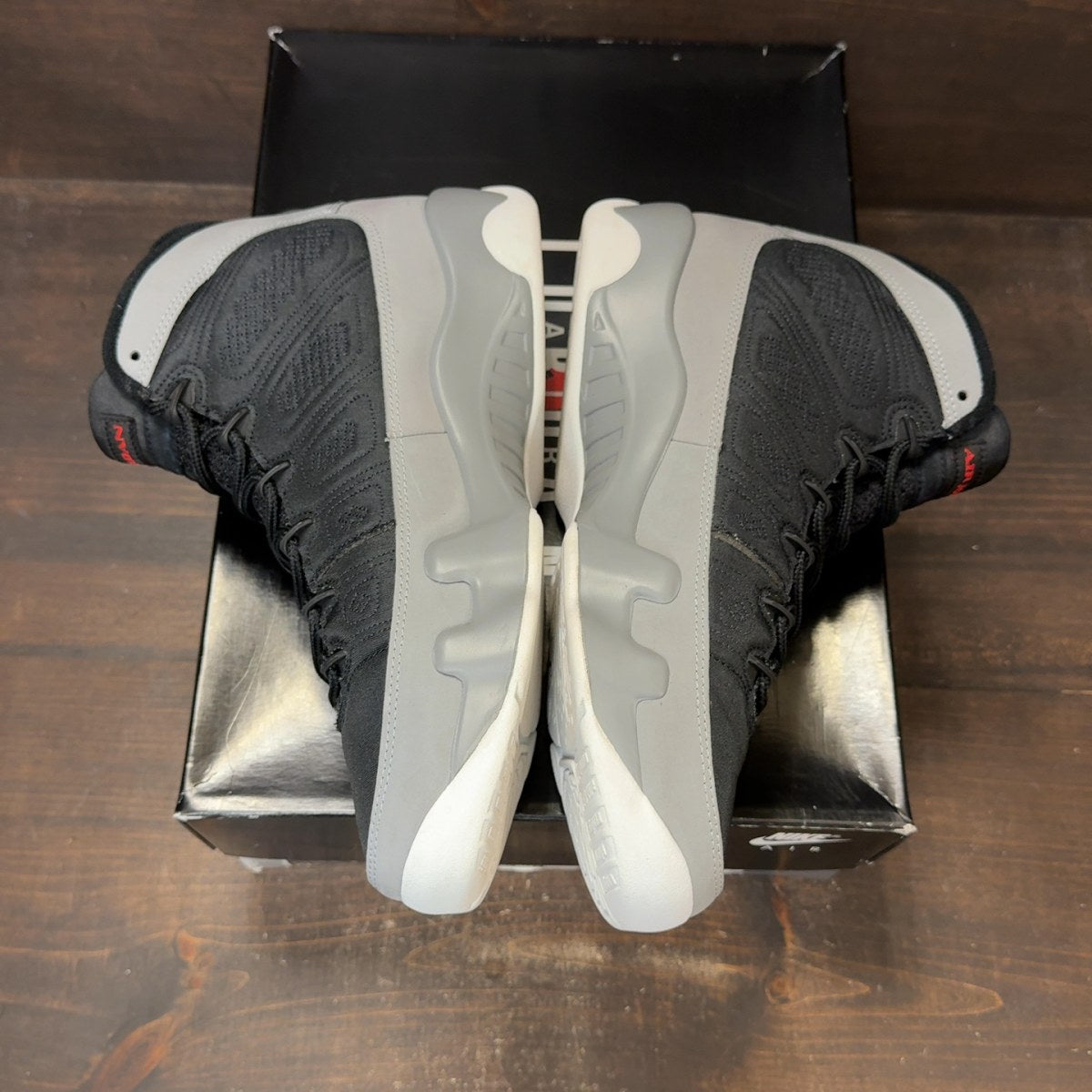 Jordan 9 Retro Particle Grey - Image 4